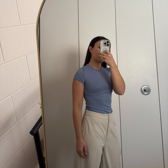 H&M Tops - H&M Essential Fitted T-shirt in soft jersey with narrow trim at neckline